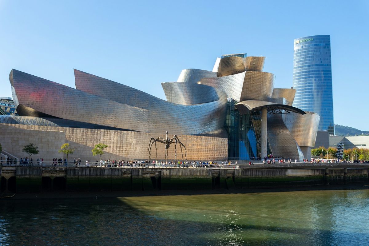 Guggenheim Museum Bilbao beside the Nervion river