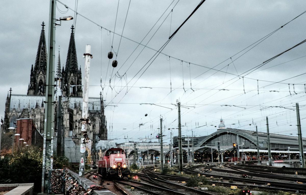 Train approaching Cologne Cathedral station