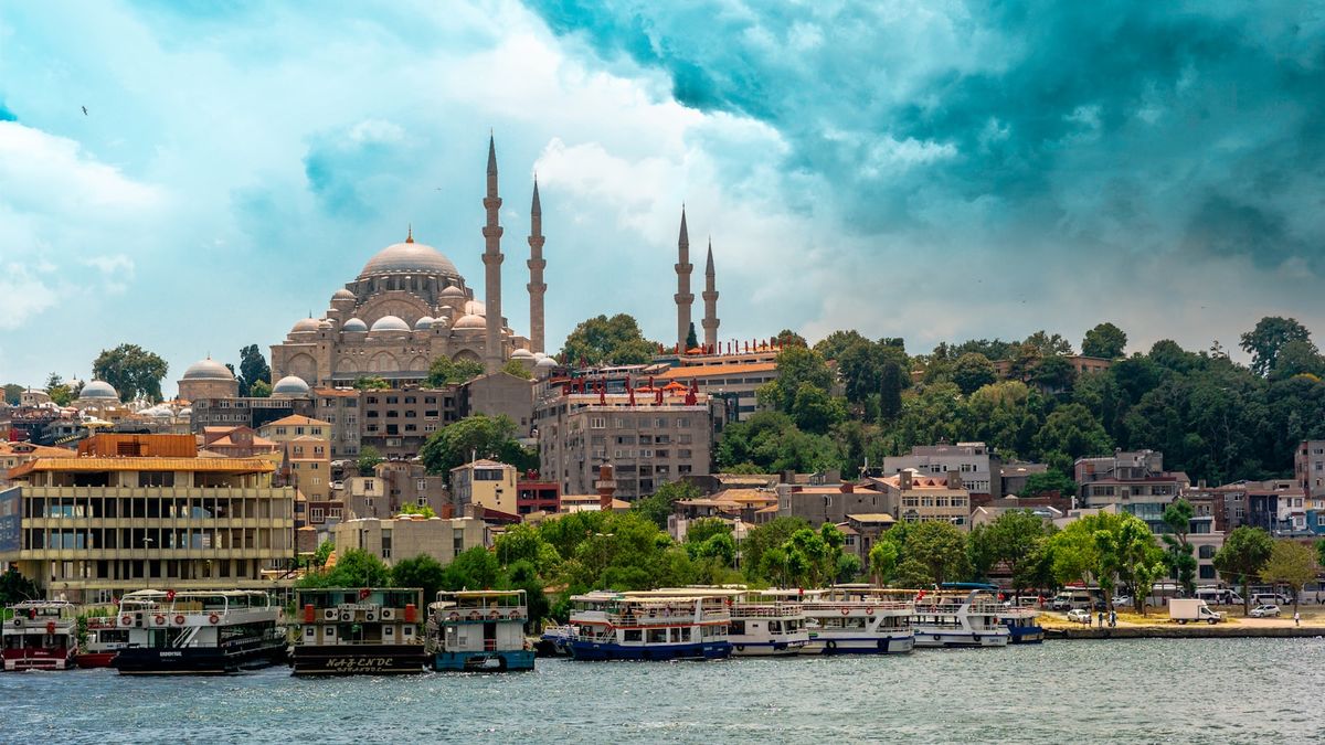 Istanbul cityscape along the Bosphorus waterway