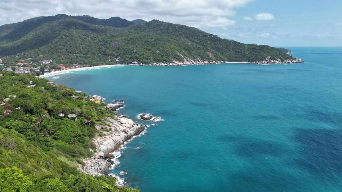 Aerial view of Koh Samui beach and ocean