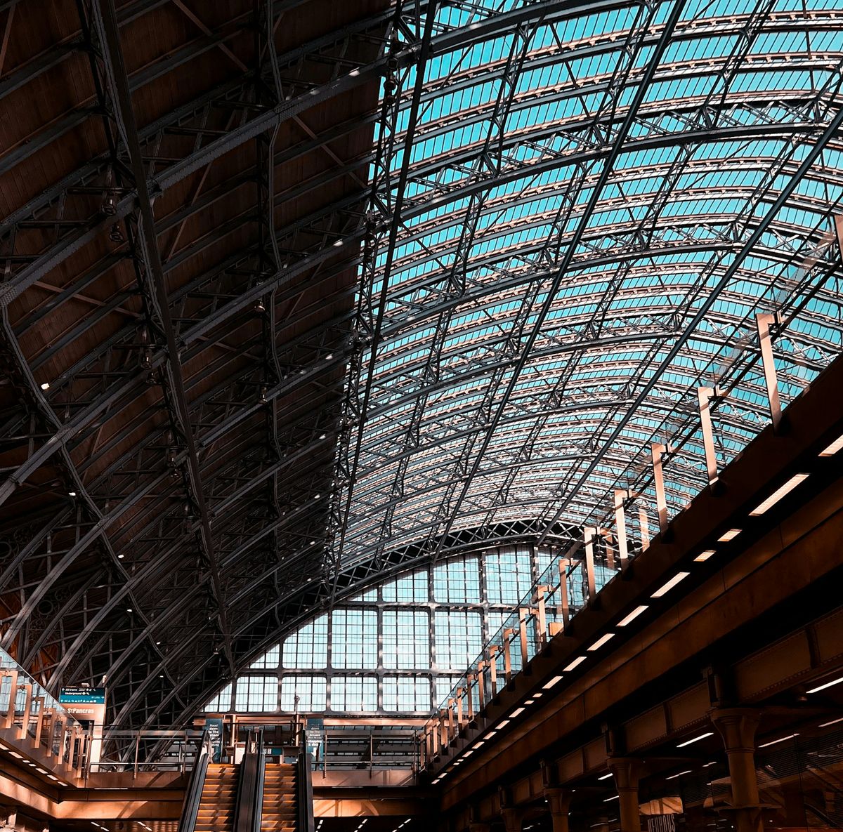 Skylight roof inside a grand London train station