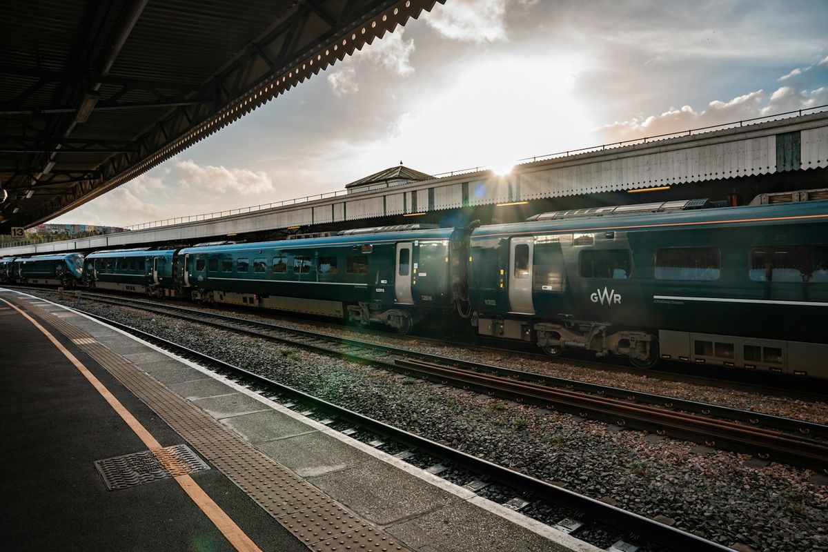 Train pulling into Bristol Temple Meads station