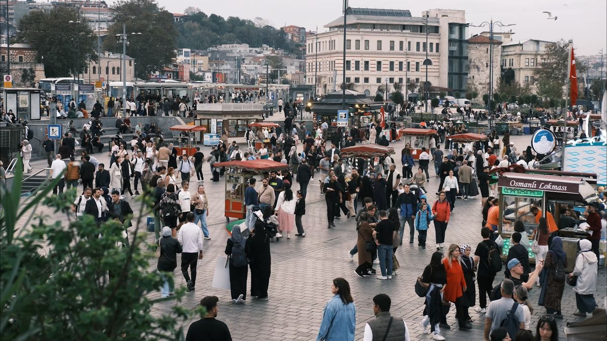 Crowded public square packed with tourists